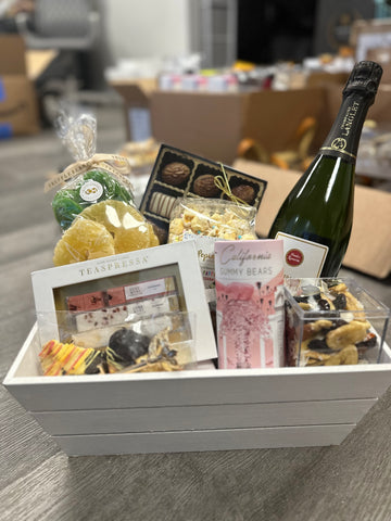 Champagne and champagne kit “Loaded Basket